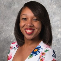 Jennifer Mayes headshot